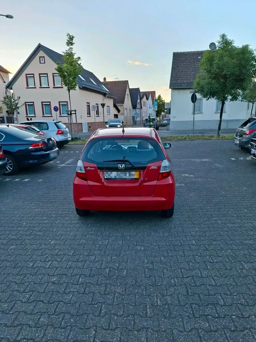 Gebraucht Honda Jazz 90 PS (66 kW) 2009 Rot Kleinwagen