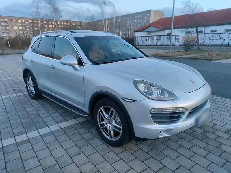 Gebraucht Porsche Cayenne 400 PS (294 kW) 2010 Silber SUV