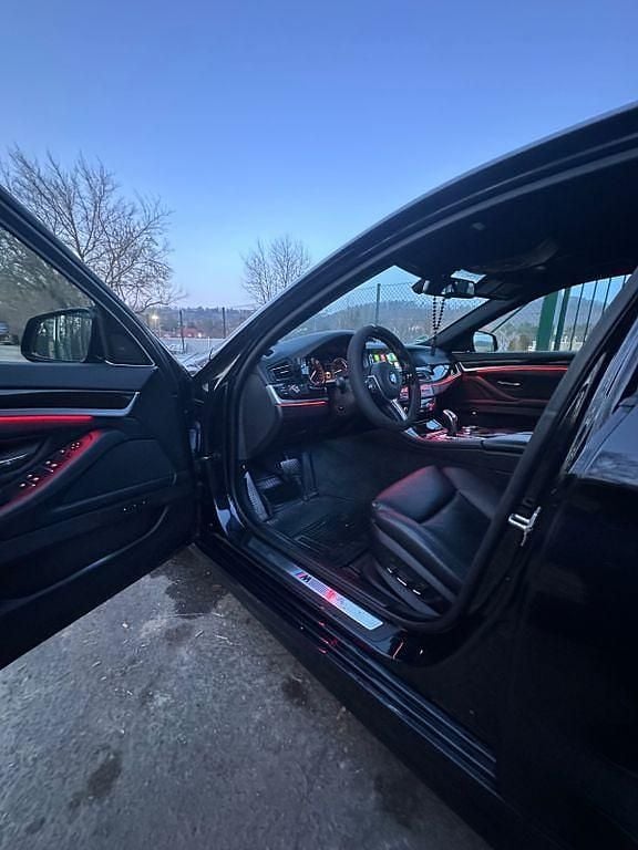 Gebraucht BMW 530 Performance 258 PS (189 kW) 2011 Schwarz Limousine