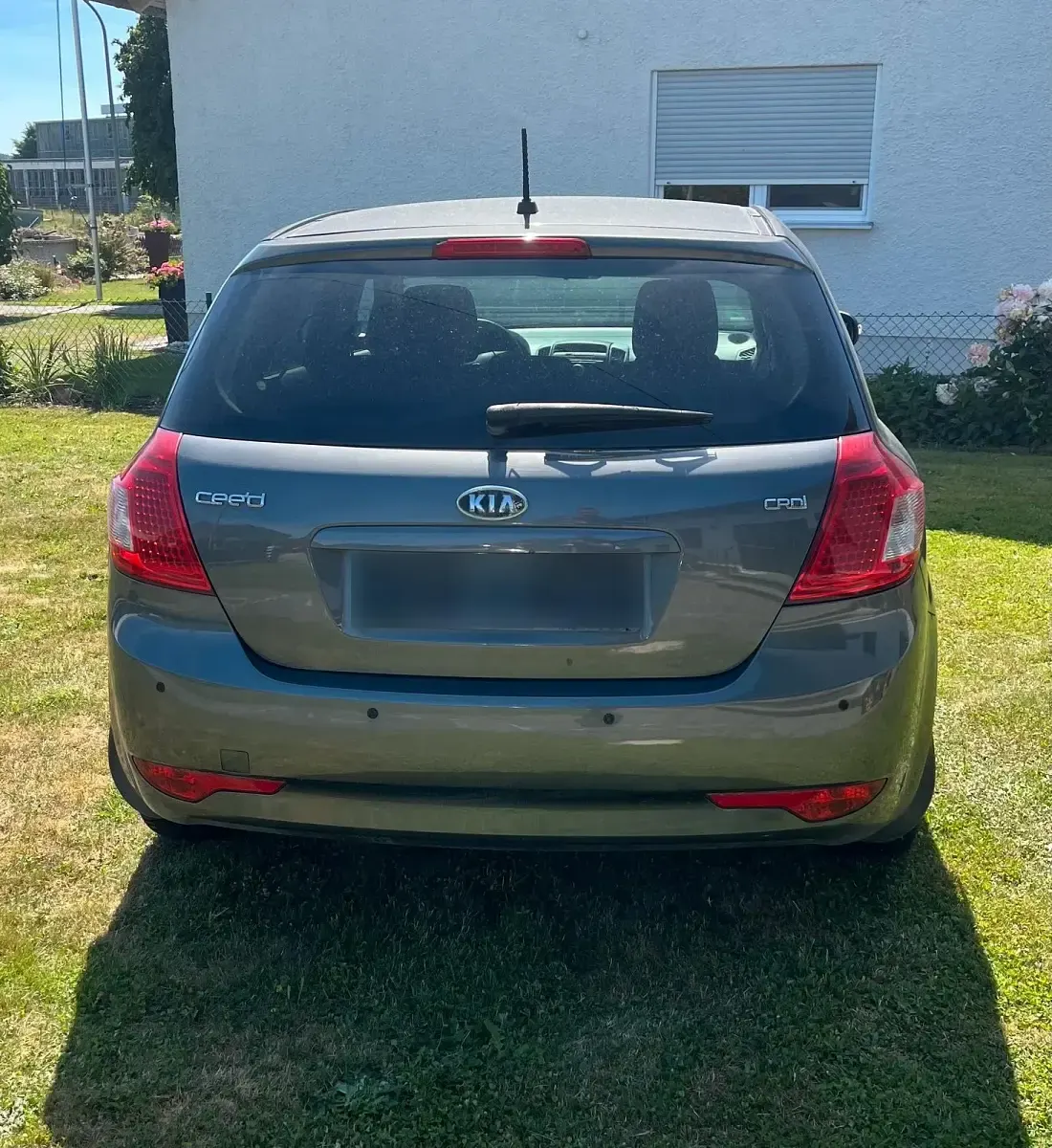 Gebraucht Kia Ceed 125 PS (91 kW) 2011 Grau Kleinwagen