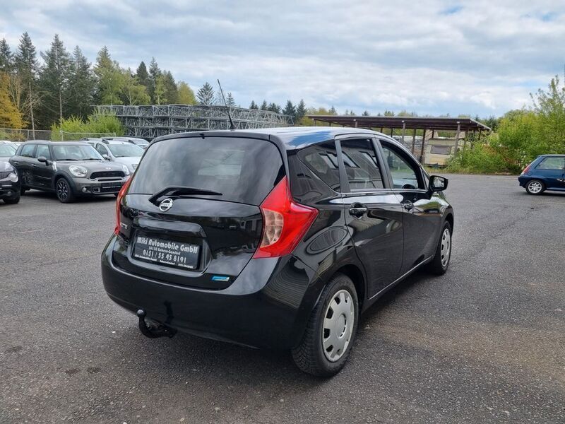 Gebraucht Nissan Note Acenta 90 PS (66 kW) 2016 Schwarz Van / Kleinbus