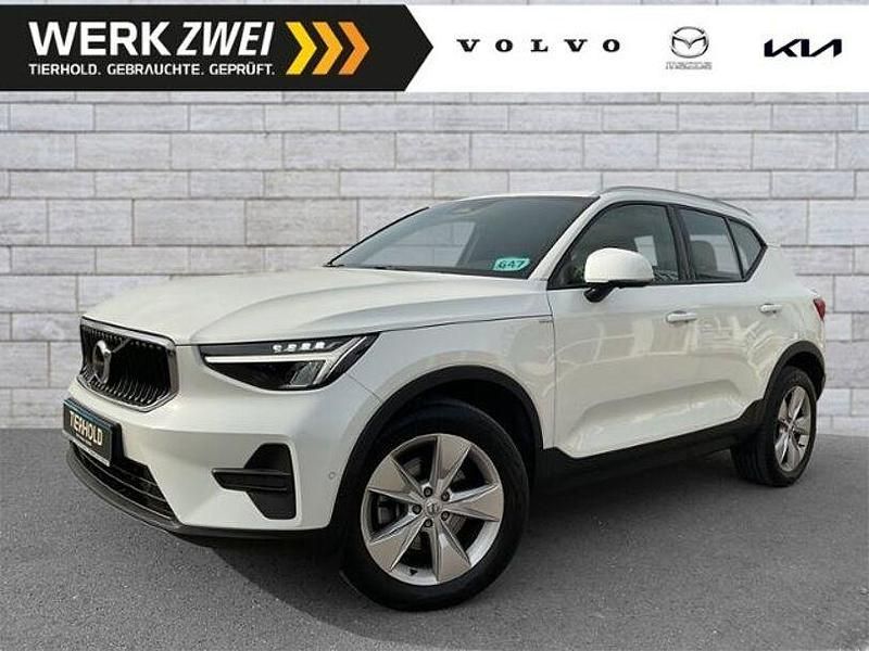 Gebraucht Volvo XC40 Core 190 PS (139 kW) 2023 Crystal white pearl SUV