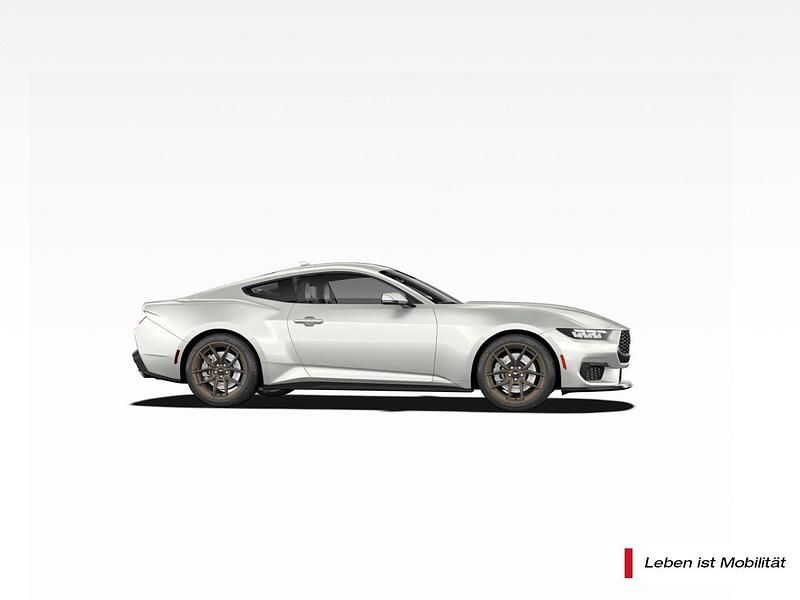Neu Ford Mustang Fastback 446 PS (328 kW) 2025 Coupé
