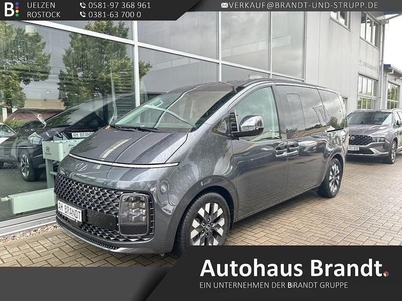 Grau Gebraucht 2021 Hyundai Staria Signature Van | 44.990 € (Fairer Preis) - Bild 1/4