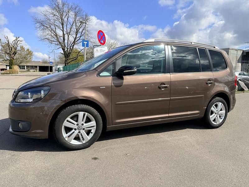 Gebraucht VW Touran Match 140 PS (102 kW) 2012 Braun Van / Kleinbus