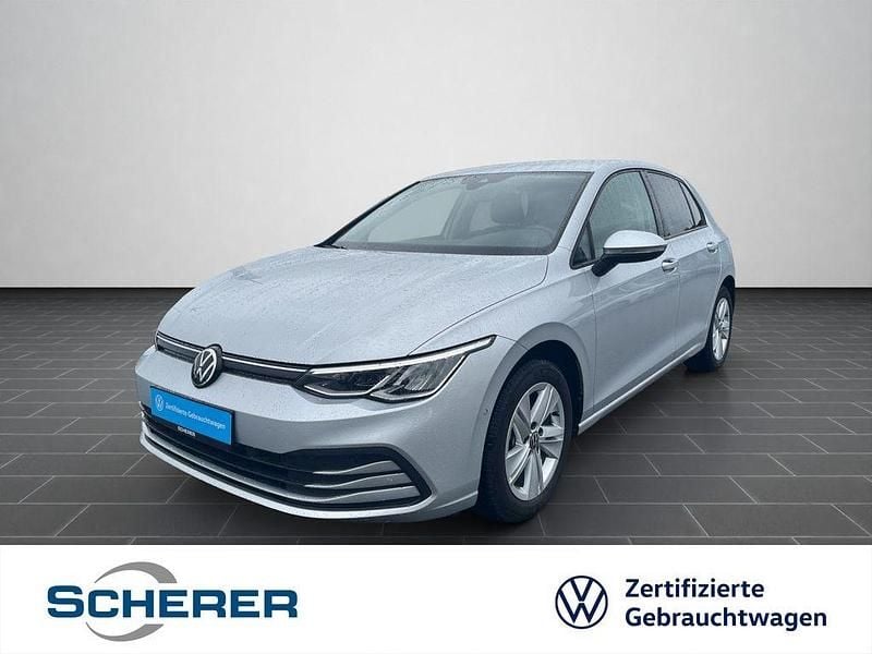 Grau Gebraucht 2021 VW Golf VIII IQ Drive Limousine | 17.580 € (Fairer Preis) - Bild 1/4