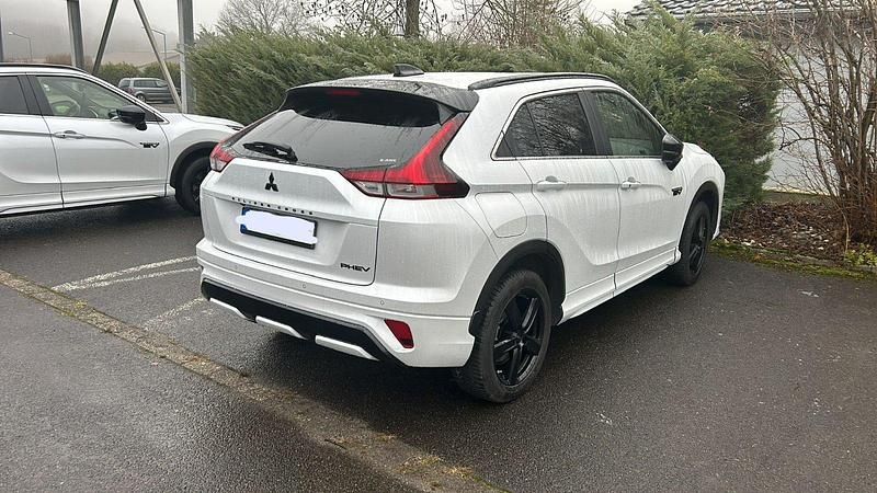 Gebraucht Mitsubishi Eclipse Cross Select 188 PS (138 kW) 2022 Schwarz SUV