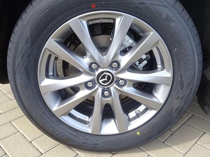 Neu Mazda 3 Prime-Line 140 PS (102 kW) 2026 Machine grey metallic Limousine