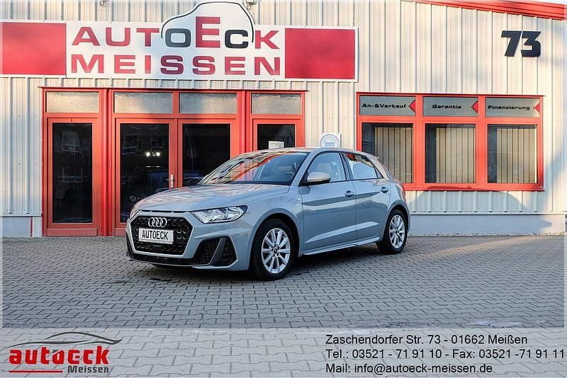 Grau Gebraucht 2022 Audi A1 Sportback S-Line Kleinwagen | 20.950 € (Fairer Preis) - Bild 1/4