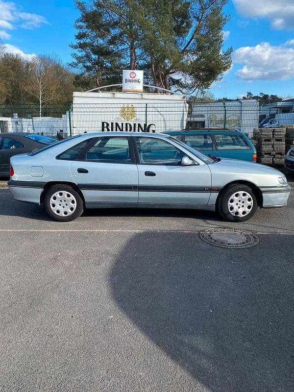 Gebraucht Renault Safrane 136 PS (100 kW) 2000 Silber Kleinwagen