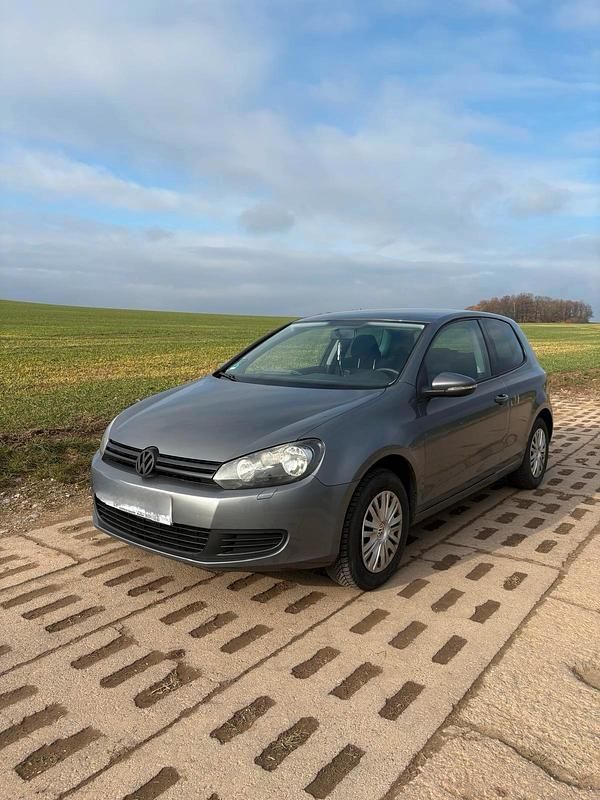 Grau Gebraucht 2008 VW Golf VI Kleinwagen | 3.700 € (Fairer Preis) - Bild 1/4