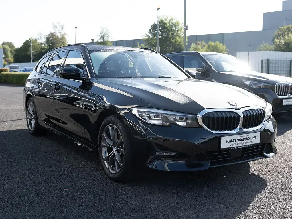 Gebraucht BMW 318 Sport Line 150 PS (110 kW) 2022 Schwarz Kombi