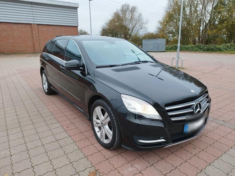 Schwarz Gebraucht 2010 Mercedes R350 Van / Kleinbus | 10.500 € (Guter Preis) - Bild 1/4