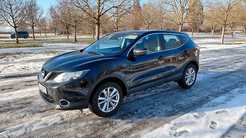Schwarz Gebraucht 2014 Nissan Qashqai Tekna SUV | 8.550 € (Guter Preis) - Bild 1/4