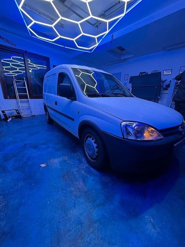Weiß Gebraucht 2004 Opel Combo Van | 1.490 € (Superpreis) - Bild 1/4