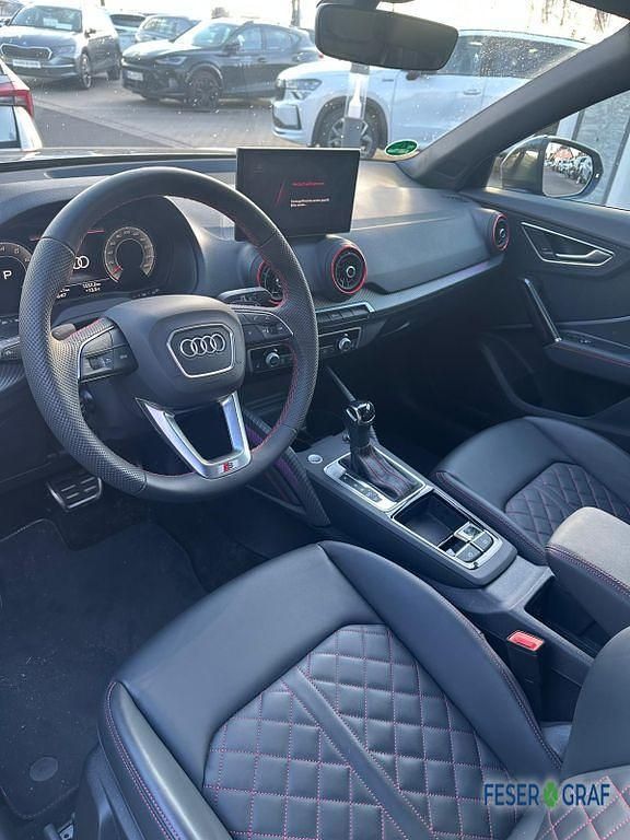 Gebraucht Audi Q2 S-Line 150 PS (110 kW) 2025 Daytonagrau perleffekt SUV