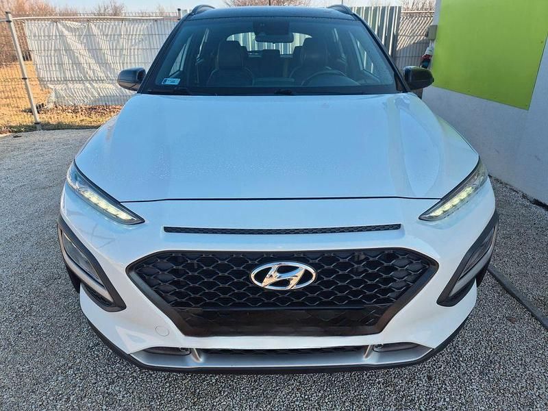 Gebraucht Hyundai Kona Edition 120 PS (88 kW) 2019 Weiß SUV