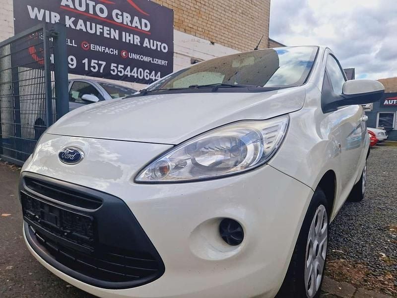 Gebraucht Ford Ka Trend 69 PS (50 kW) 2012 Weiß Kleinwagen