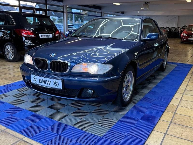 Blau Gebraucht 2004 BMW 318 Cabriolet Sport Line Cabrio | 6.990 € (Etwas zu teuer) - Bild 1/4