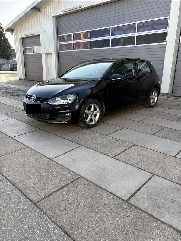 Gebraucht VW Golf VII 86 PS (63 kW) 2016 Schwarz Limousine