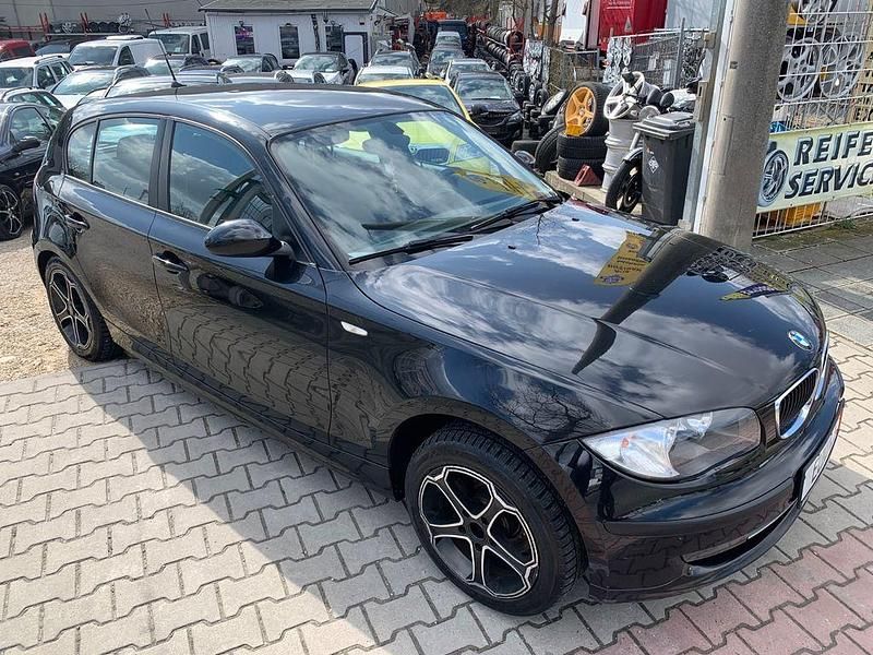 Gebraucht BMW 118 Advantage 143 PS (105 kW) 2009 Schwarz Kleinwagen