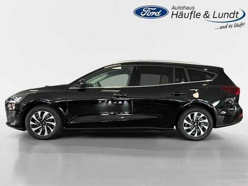 Gebraucht Ford Focus Titanium 125 PS (91 kW) 2023 Obsidianschwarz metallic Kombi
