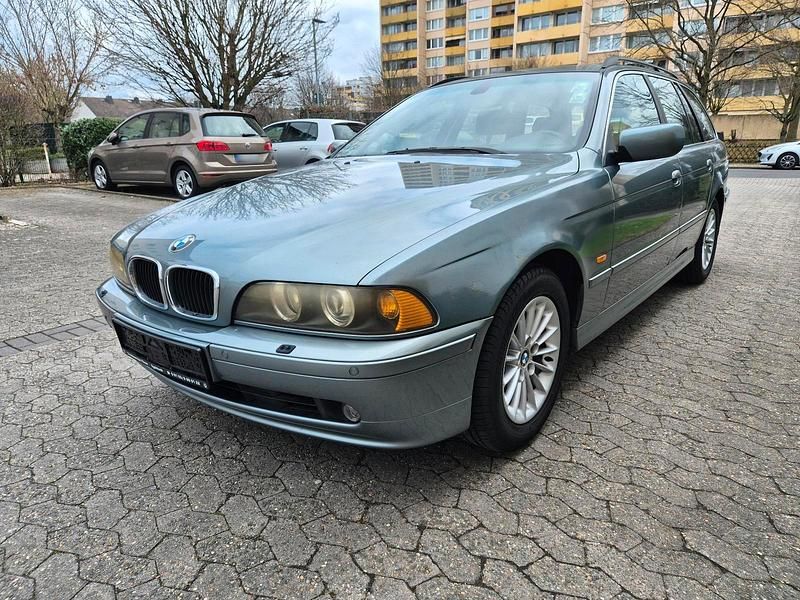Gebraucht BMW 520 170 PS (125 kW) 2002 Grün Kombi