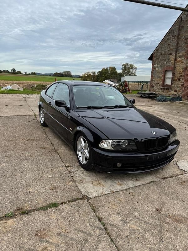 Gebraucht BMW 325 192 PS (141 kW) 2003 Schwarz Coupé