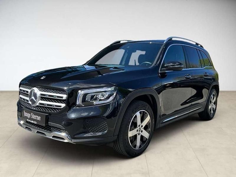 Metalliclack kosmosschwarz (metallic) Gebraucht 2022 Mercedes GLB200 Progressive SUV | 33.110 € (Fairer Preis) - Bild 1/4