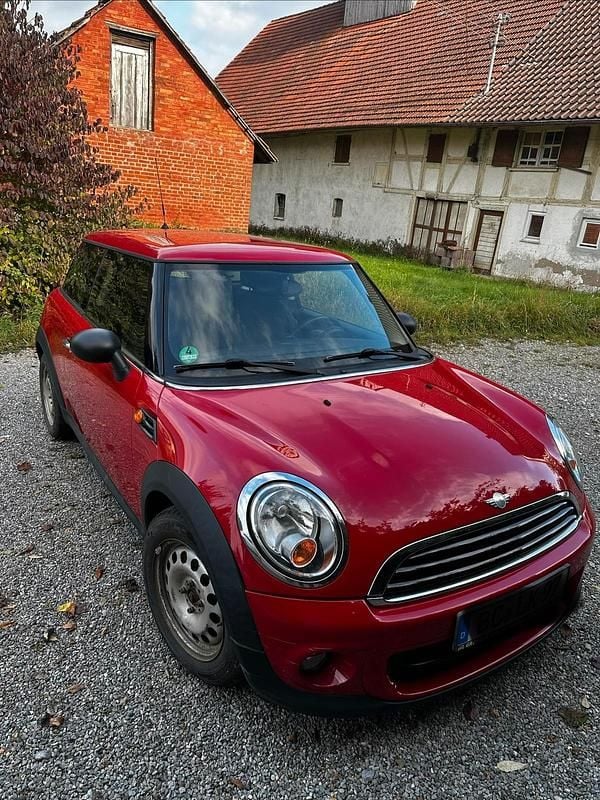 Rot Gebraucht 2011 Mini ONE Kleinwagen | 3.300 € (Guter Preis) - Bild 1/4