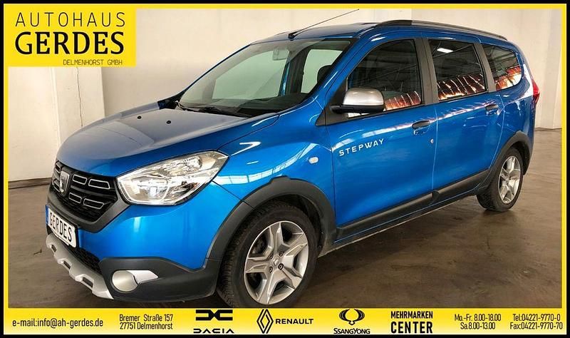 Blau Gebraucht 2018 Dacia Lodgy Stepway Van / Kleinbus | 10.990 € (Fairer Preis) - Bild 1/4