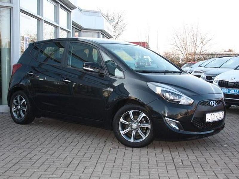 Schwarz Gebraucht 2015 Hyundai ix20 Kleinwagen | 10.950 € (Fairer Preis) - Bild 1/4