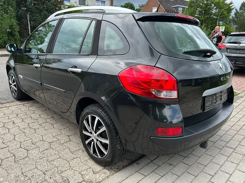 Gebraucht Renault Clio II Dynamique 75 PS (55 kW) 2009 Schwarz Limousine