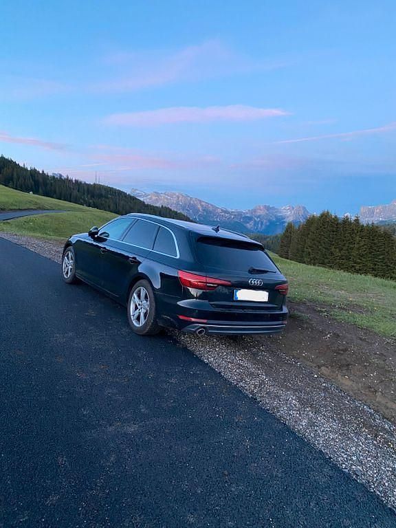 Gebraucht Audi A4 Ambiente 150 PS (110 kW) 2016 Schwarz Kombi