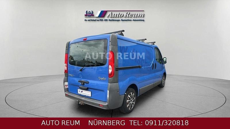 Gebraucht Renault Trafic 114 PS (83 kW) 2014 Blau Van / Kleinbus