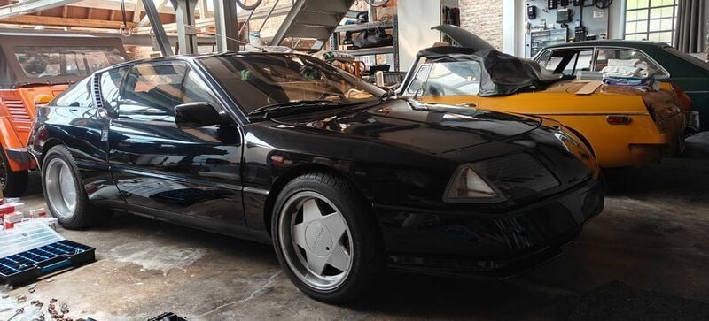 Schwarz Gebraucht 1988 Renault Alpine V6 Coupé | 18.500 € - Bild 1/4