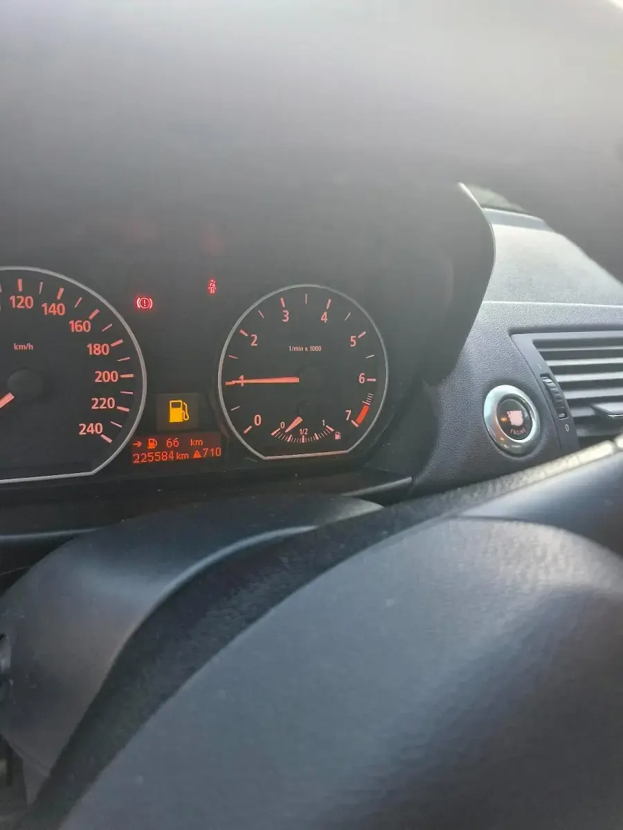 Gebraucht BMW 116 116 PS (85 kW) 2006 Schwarz Kleinwagen