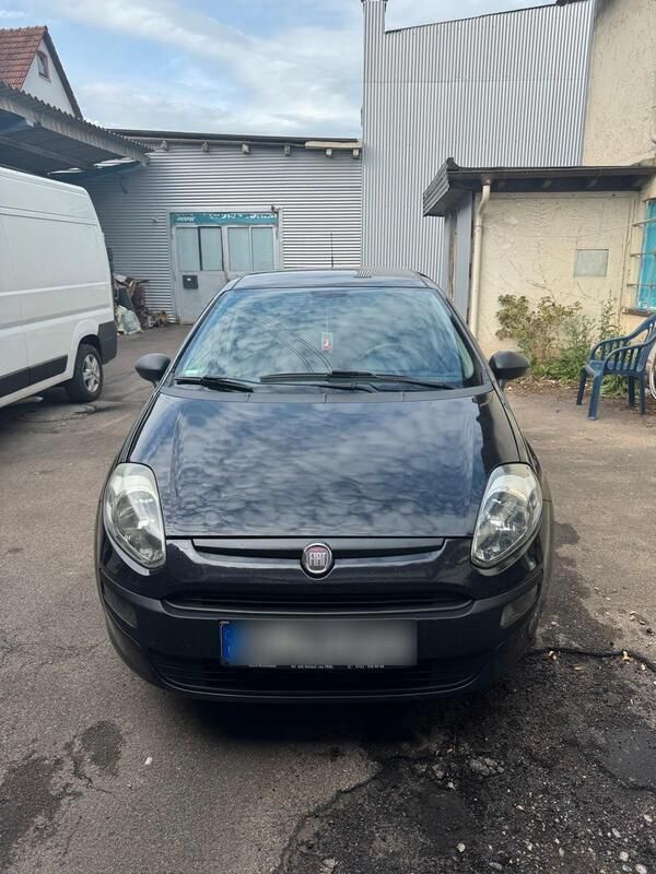 Schwarz Gebraucht 2011 Fiat Punto Evo Kleinwagen | 2.200 € (Guter Preis) - Bild 1/4
