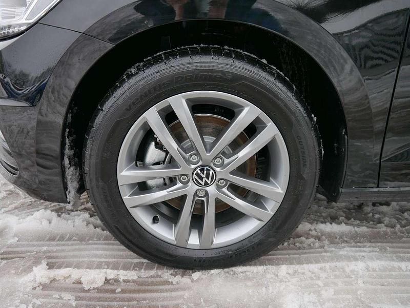 Neu VW Touran Comfortline 150 PS (110 kW) 2026 Grenadilla schwarz me... Van / Kleinbus