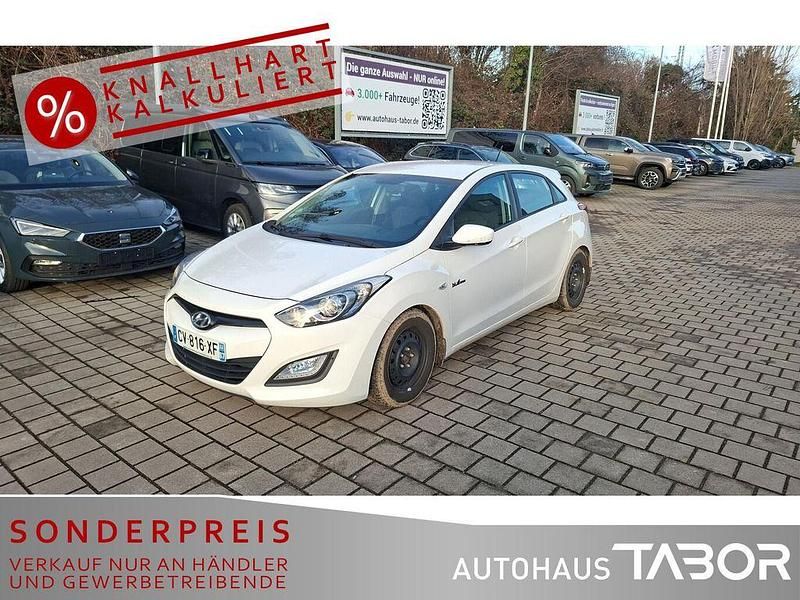 Gebraucht Hyundai i30 Style 110 PS (80 kW) 2013 Creamy white / sol Limousine