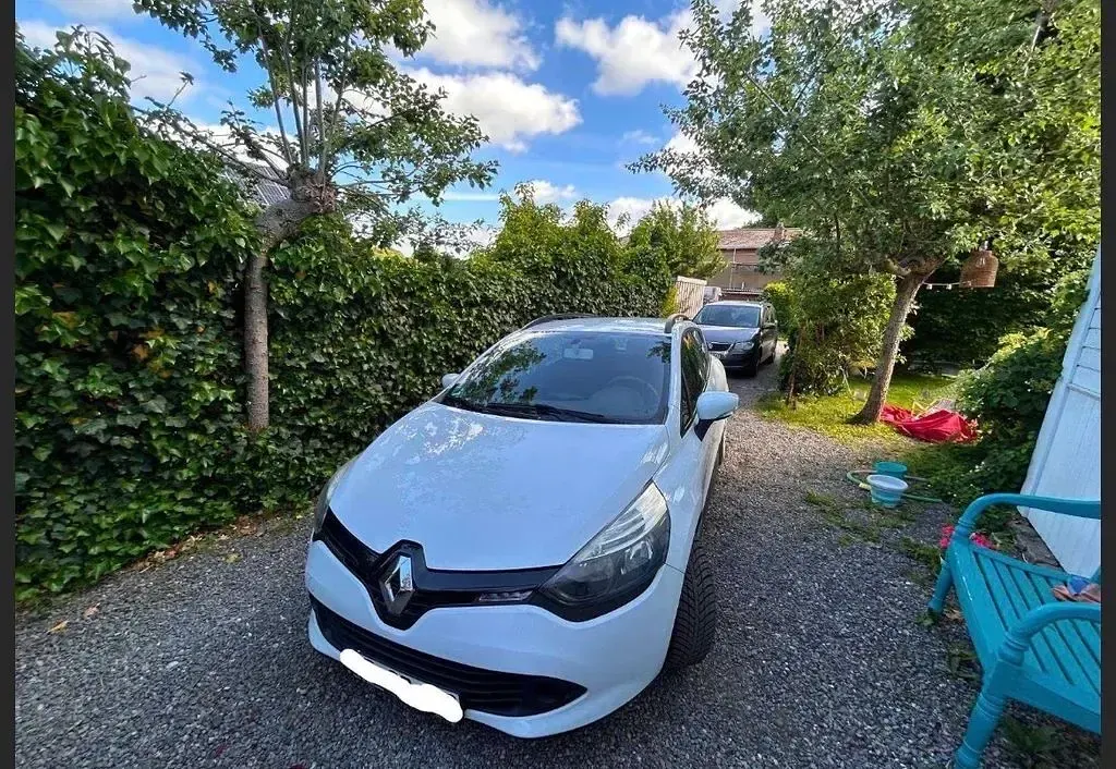 Gebraucht Renault Clio Expression 75 PS (55 kW) 2014 Weiß Limousine