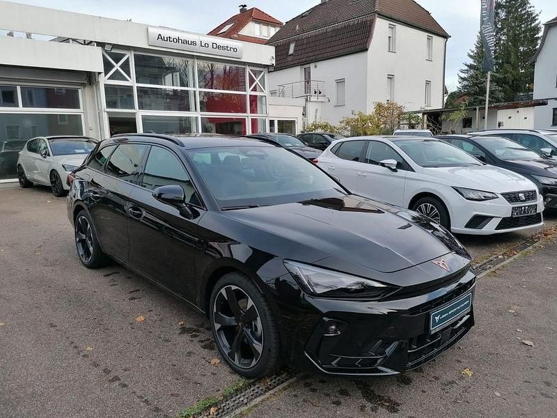 Neu Cupra Leon 150 PS (110 kW) 2025 Schwarz Limousine