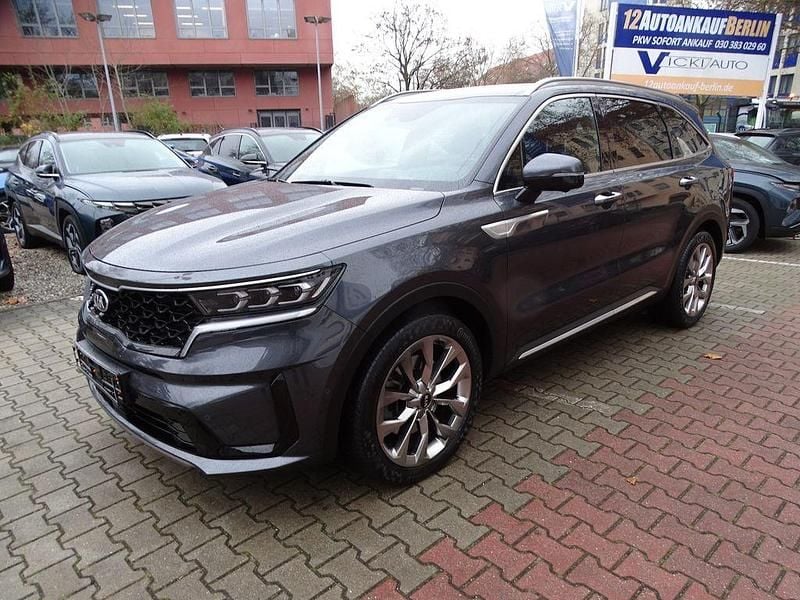 Grau Gebraucht 2021 Kia Sorento Platinum SUV | 37.900 € (Fairer Preis) - Bild 1/4