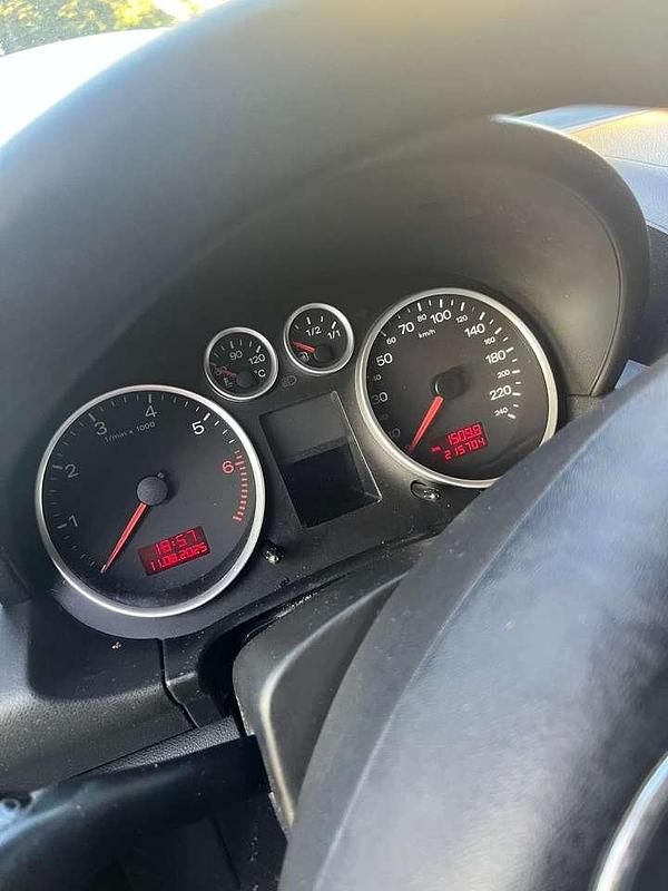 Gebraucht Audi A2 75 PS (55 kW) 2002 Silber Kleinwagen