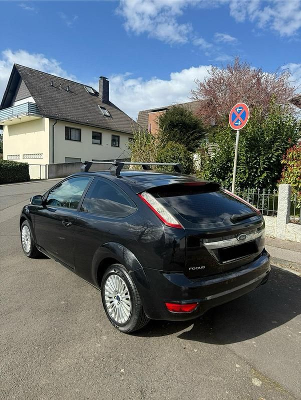 Gebraucht Ford Focus 145 PS (106 kW) 2008 Schwarz Kleinwagen