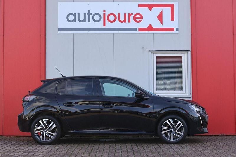 Gebraucht Peugeot 208 Allure 102 PS (75 kW) 2020 Schwarz Kleinwagen