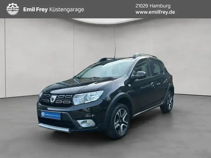 Schwarz Gebraucht 2018 Dacia Sandero Celebration Kleinwagen | 8.770 € (Guter Preis) - Bild 1/4