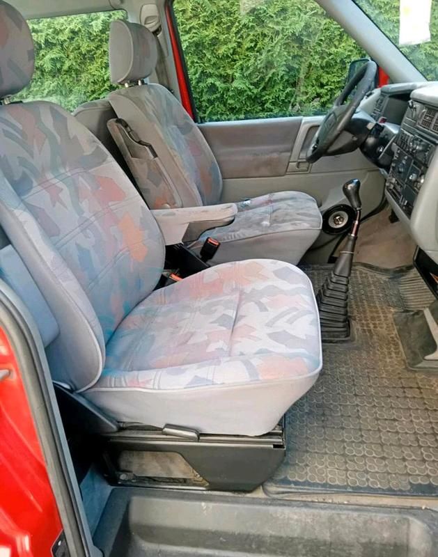 Gebraucht VW T4 78 PS (57 kW) 1995 Rot Van
