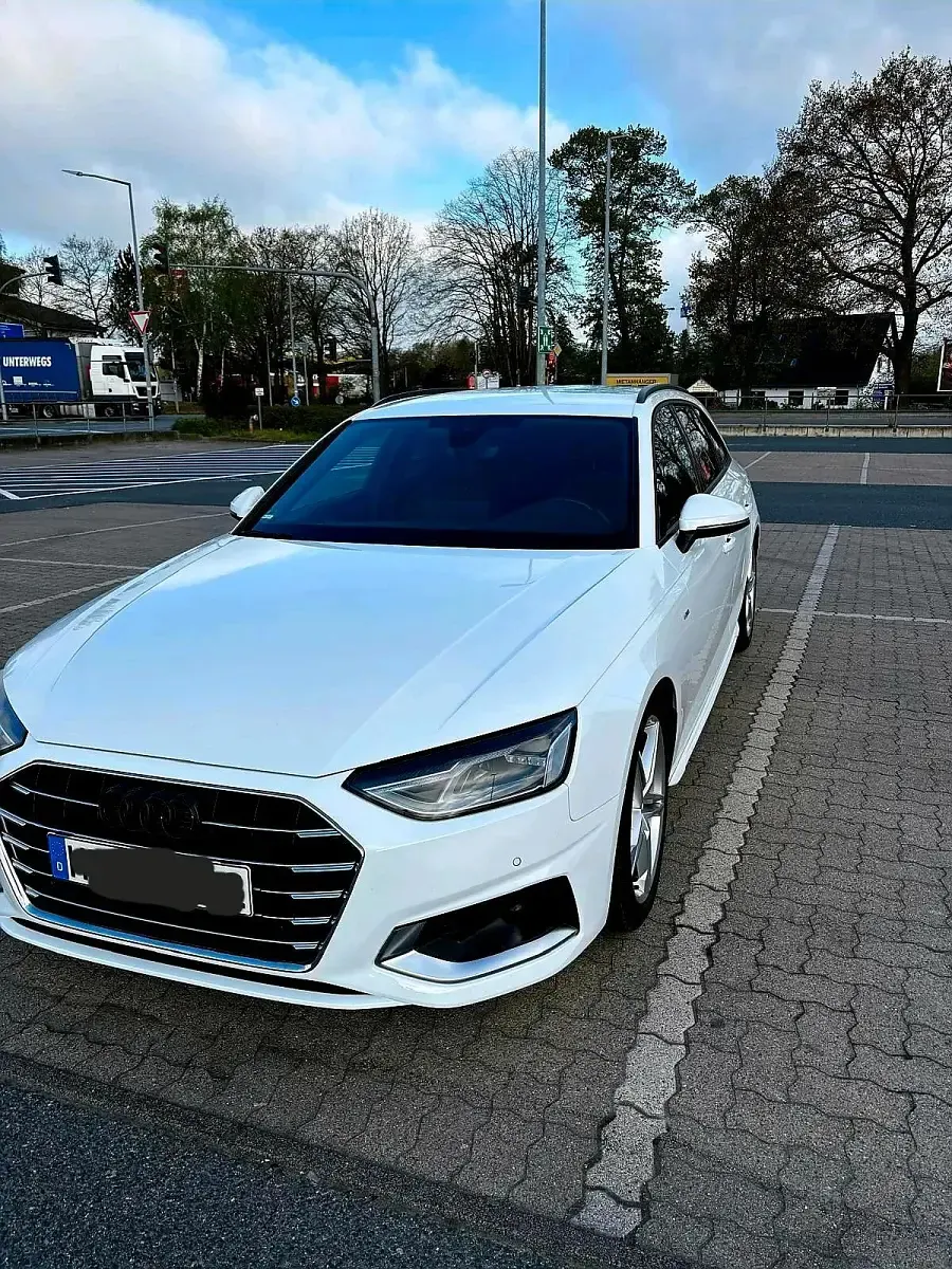 Gebraucht Audi A4 S-Line 150 PS (110 kW) 2021 Weiß Kombi