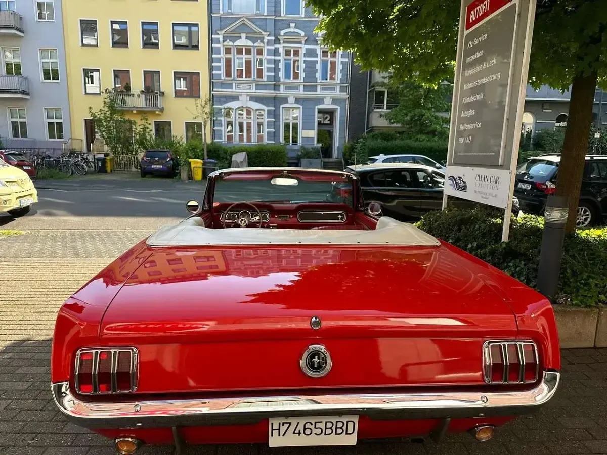 Gebraucht Ford V8 200 PS (147 kW) 1965 Rot Cabrio